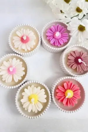 Handmade Daisy Concrete Jar Candle | Aesthetic Floral Decor